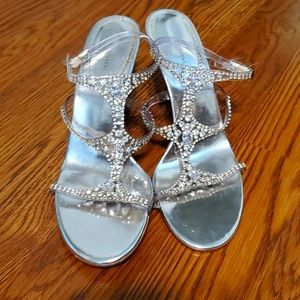 Valerie Stevens rhinestone silver heels size 7
